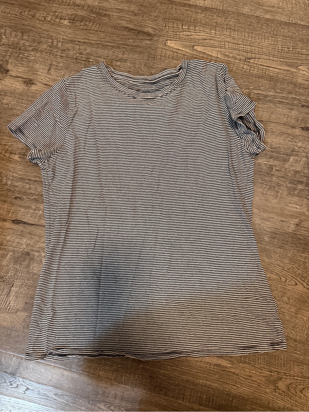 GAP Women's Black & White Thin Stripe Short-Sleeve Tee